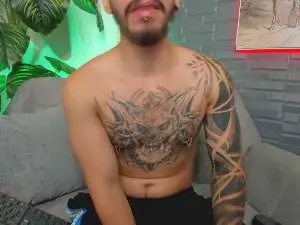 Cam4 Watch Live Sex Cams of levi_wolf