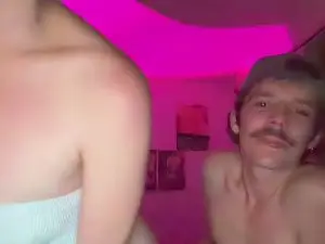 Cam4 Nude Webcam of Chloeetjade25