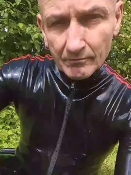 Cam4 Sex Chat of sau_rubber