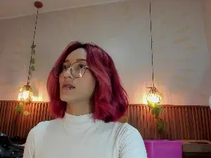 Cam4 Nude Webcam of daphne_courtis