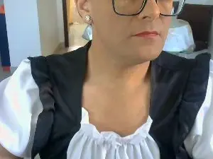 Cam4 Live Sex Cam of luanatrv2