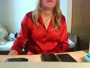 Cam4 Live Porn of ShinyLarissa