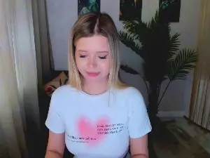 Cam4 Live Sex Cam of GlamorousGirll