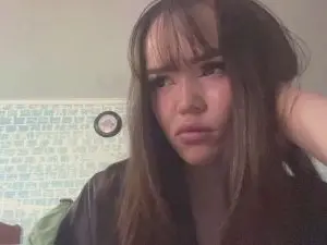 Cam4 Adult Webcam of LeannGuyott