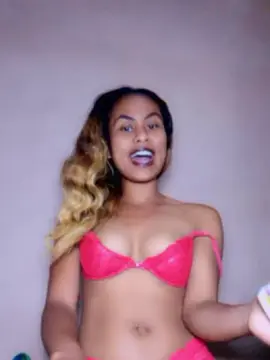 Cam4 Free Porn Cam of Dinah974
