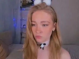 Cam4 Live Porn of LinhMadeiros