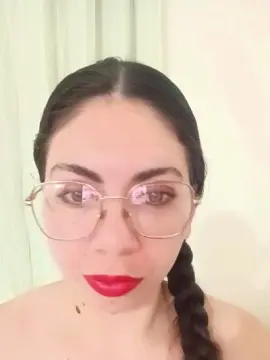 Cam4 Sex Chat of Mia_essence24