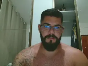 Cam4 Free Live Porn of aquills