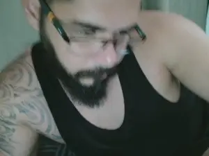 Cam4 Live Porn of aquills
