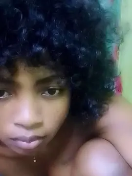 Cam4 Free Live Porn of elia220