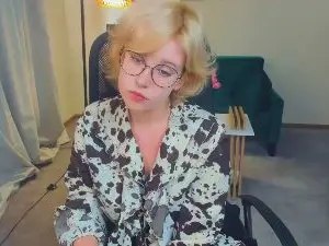 Cam4 Sex Cam of MaragaretNanasy