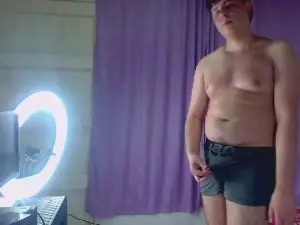 Cam4 Watch Live Sex Cams of bruce_max