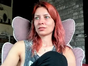 Cam4 Live Porn of Karoline121