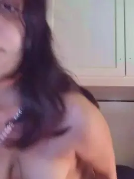 Cam4 Live Sex of juliet43