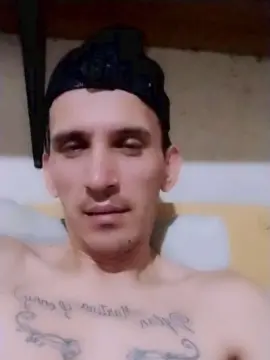 Cam4 Adult Video Chat of adrian19921