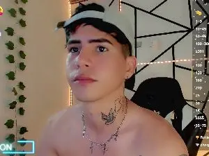 Cam4 Adult Webcam of Tayson_Rivers