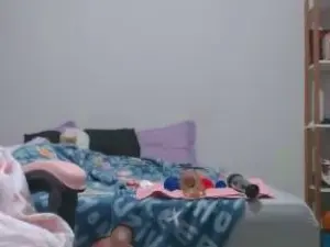 Cam4 Free Live Porn of annehot98