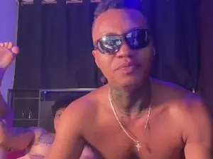 Cam4 Watch Live Sex Cams of johnactivo22cm