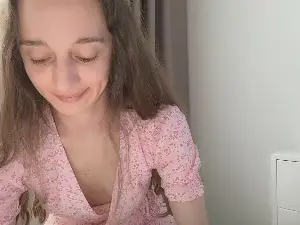 Cam4 Watch Live Sex Cams of ShySchoolGrl