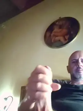 Cam4 Free Live Porn of CIONDOLONE82