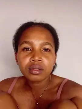 Cam4 Live Sex Cam of ClaraKessa