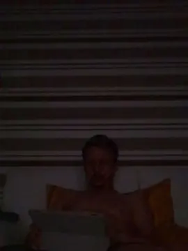 Cam4 Live Porn of larswars1983