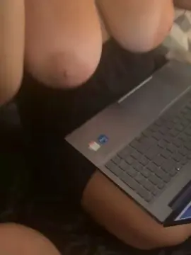 Cam4 Live Porn of collina09