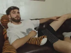 Cam4 Live Sex of KyloEast