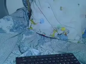 Cam4 Live Sex of Corallove1