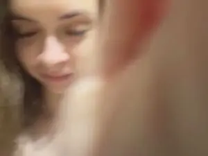 Cam4 Live Sex of LaveniaAronoff