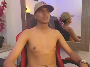 Cam4 Watch Live Sex Cams of Alan_Colthon