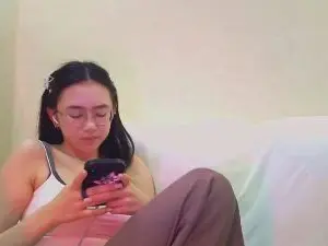 Cam4 Live Sex of JuliaMaugeri