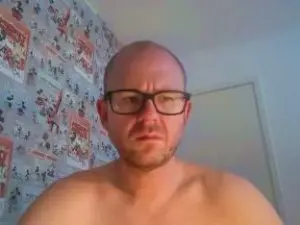 Cam4 Live Porn of agentbravo