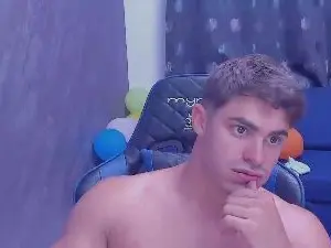 Cam4 Sex Chat of greekgod19
