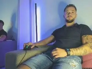 Cam4 Free Live Porn of Nikcholasx1