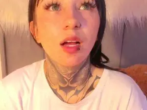 Cam4 Live Sex Cam of lauramillers
