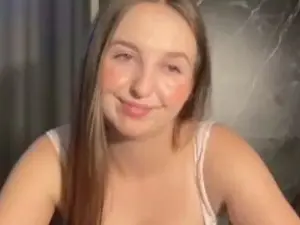 Cam4 Free Live Porn of CharlotteReal