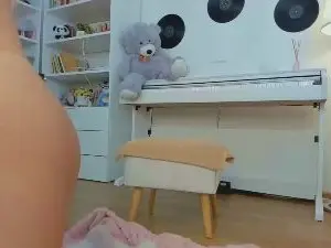 Cam4 Watch Live Sex Cams of yamjoy18