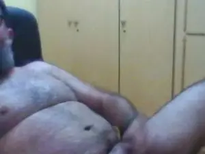 Cam4 Free Live Porn of BearContraste