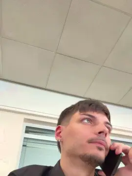 Cam4 Live Porn of ThomasRM98
