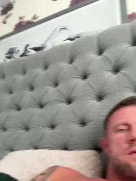 Cam4 Live Porn of Benjay74