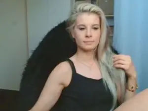 Cam4 Nude Webcam of KristineSensual