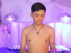 Cam4 Best Webcam of LittleMaxi_