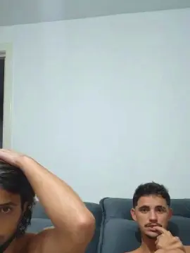 Cam4 Nude Webcam of Levi_Henrique