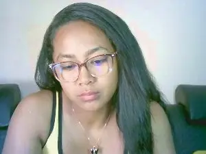 Cam4 Nude Webcam of Yummy_sitraka