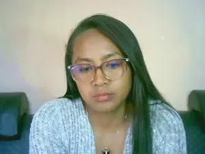 Cam4 Watch Live Sex Cams of Yummy_sitraka