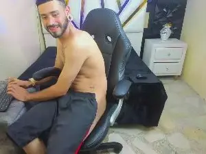 Cam4 Adult Webcams of BrunoCarzon