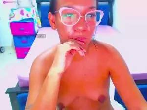 Cam4 Best Webcam of RoseLuxs