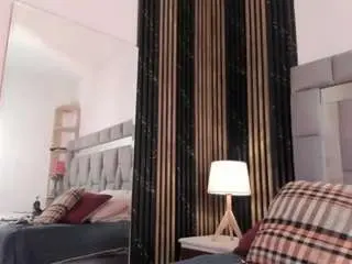 Camsoda Watch Live Sex Cams of nadia-saadik1