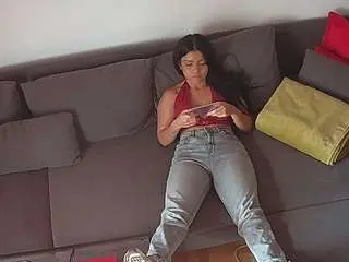 Camsoda Adult Webcam of voyeurcam-julmodels-living-7